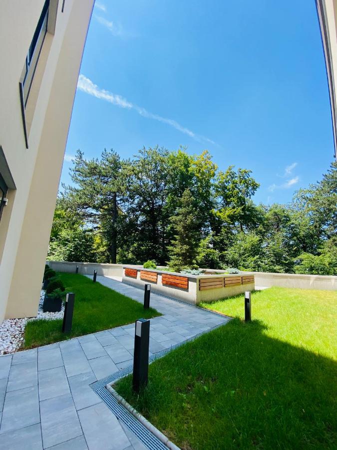 8Ight Apartment Brasov Exterior photo